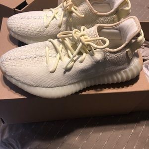 YEEZY BOOST V2 BUTTER SIZE 7